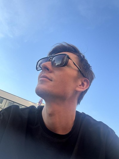 Юрий Шестак
