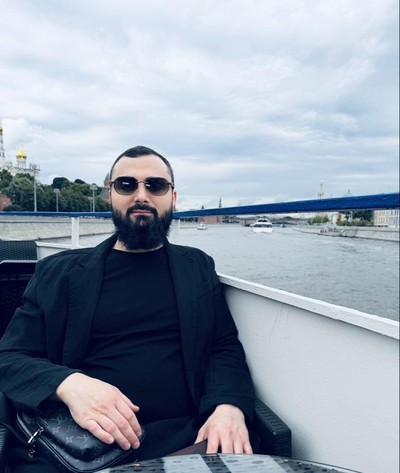 Артур Алоян
