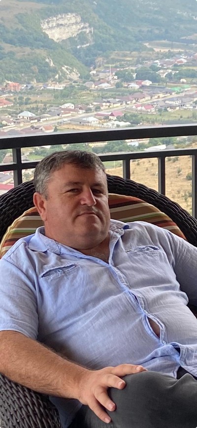 Анзор Дикинов