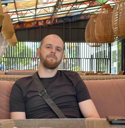 Дмитрий Тихонов