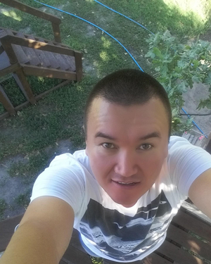 Есенов Спалдияр